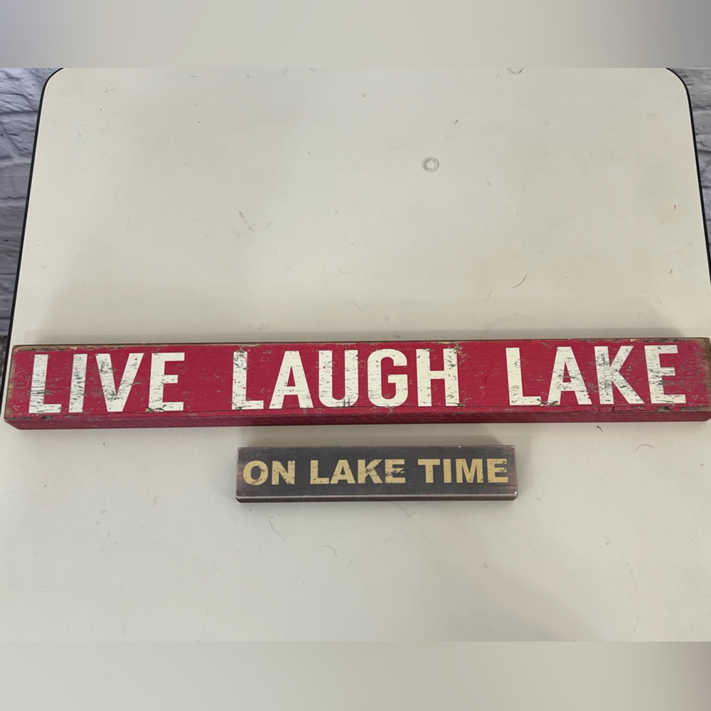 LOT OF 2 LAKE CABIN PLAQUES